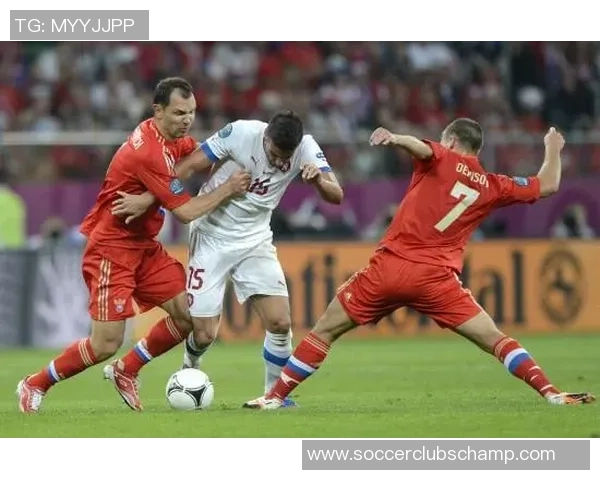 俄罗斯与捷克足球对决深度分析及战术解读