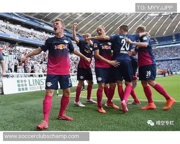 基米希的足球之路：从天才少年到世界级中场的成长历程与成就分析