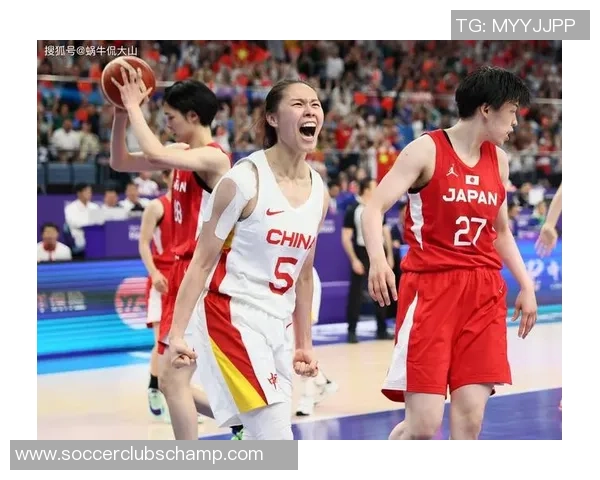 山东女篮与福建女篮激战正酣谁能在赛场上笑到最后